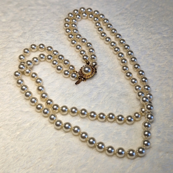Vintage 90's Revlon Dual Strand Faux Pearl Necklace/Choker - Picture 10 of 10